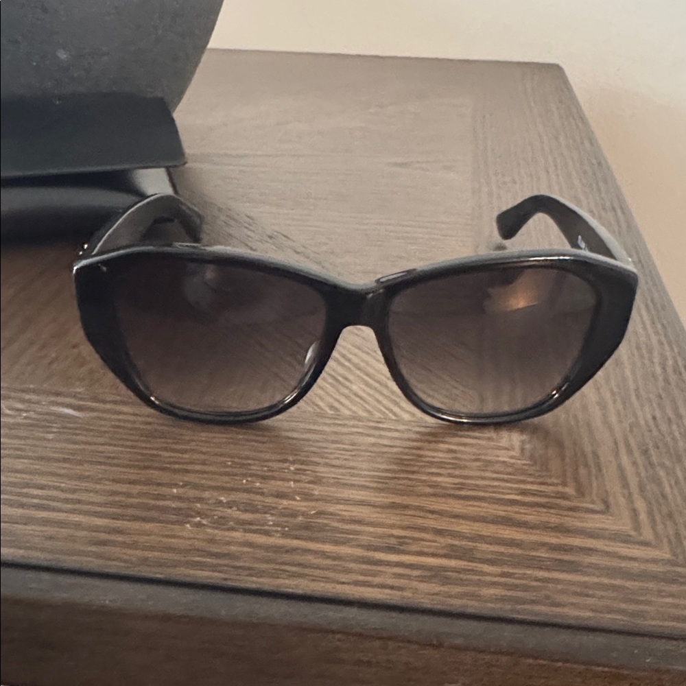 SAINT LAURENT 56mm Cat Eye Sunglasses, BRAND NEW, Black, $580 - Picture 8 of 10